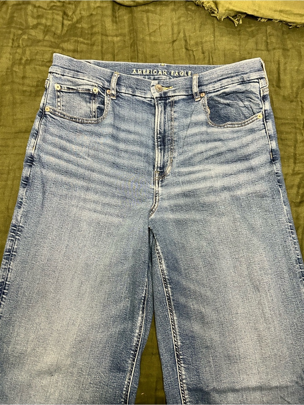 American Eagle Outfitters Light Blue Curvey Baggy Straight Womens’ Jeans